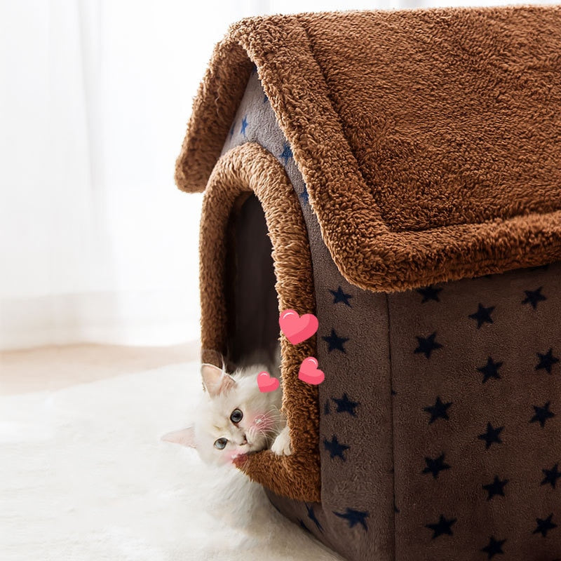 FluffyHaven - Enclosed Pet House for Cats and Dogs