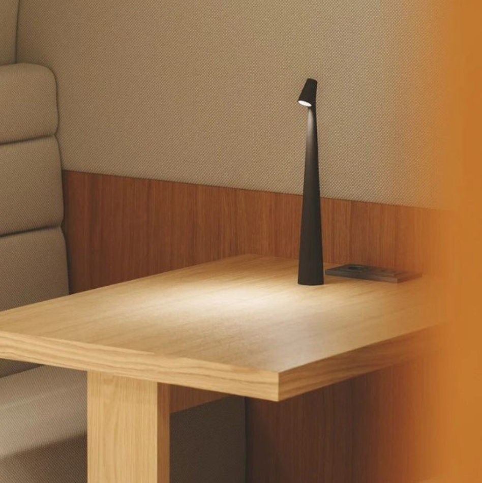 ArtisanGlow Table Lamp - Luxe Ambient Light