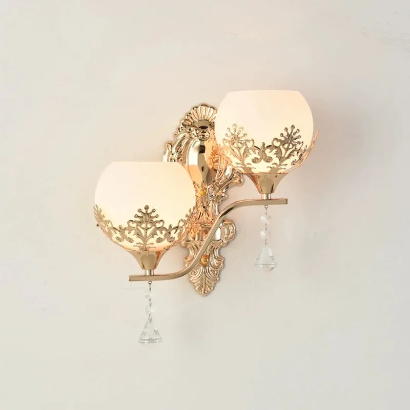 LuxeGlow - Gold LED Wall Lamp for Ambient Lighting