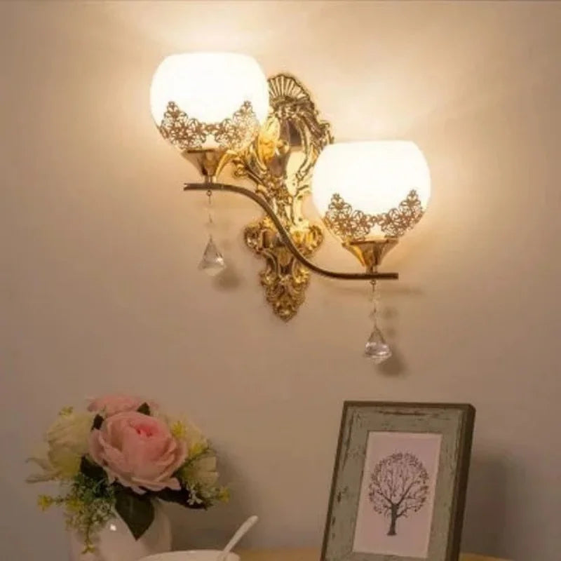 LuxeGlow - Gold LED Wall Lamp for Ambient Lighting