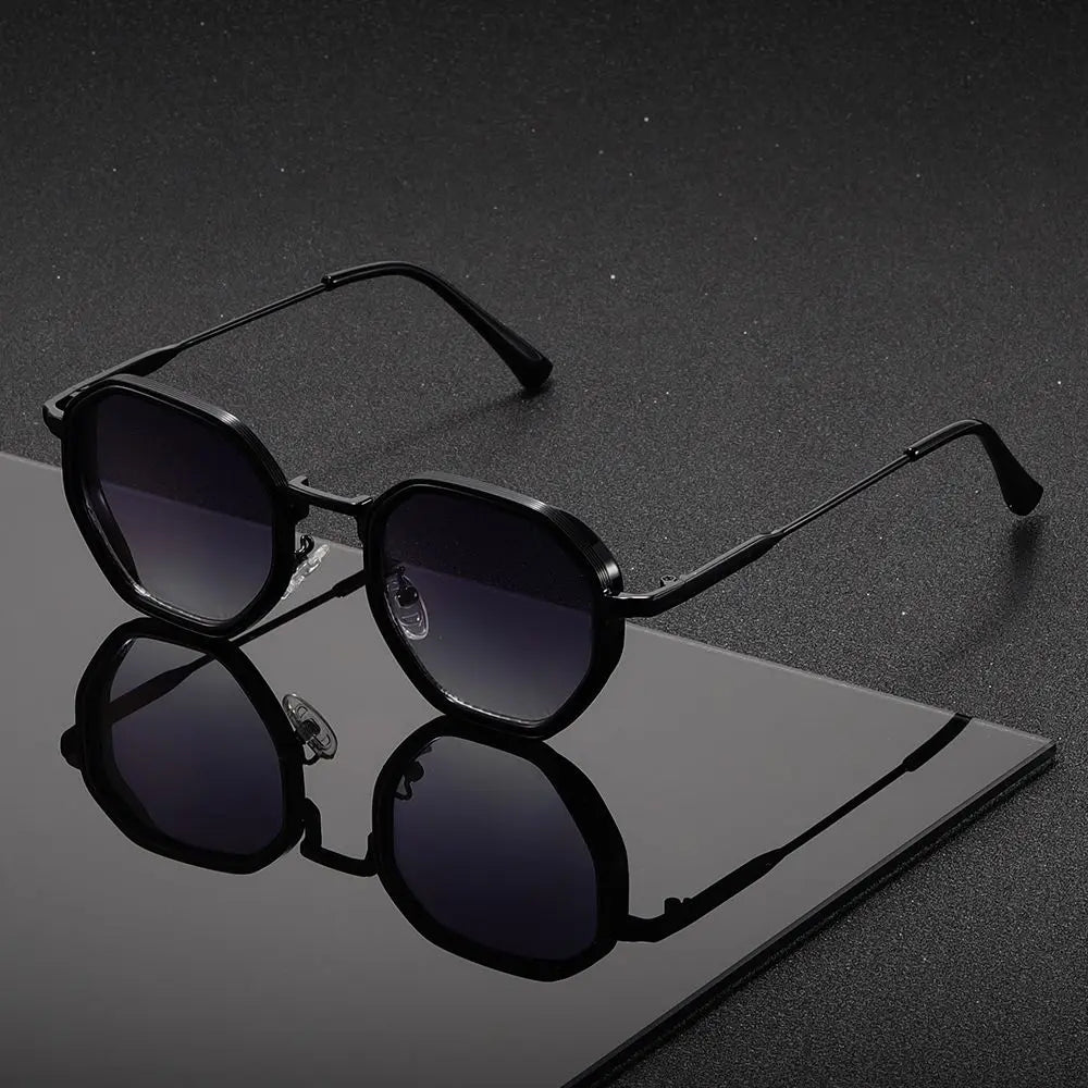 Stylish Metal Alloy Sunglasses - Lightweight UV Protection and Anti-Glare Lenses for Ultimate Comfort 2