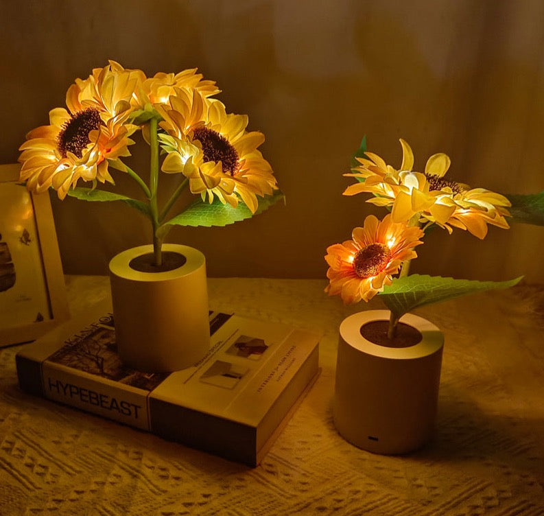 Sunflower Lamp | Wireless LED Decorative Lighting with Adjustable Brightness | Colorful Design for Cozy Ambiance 0