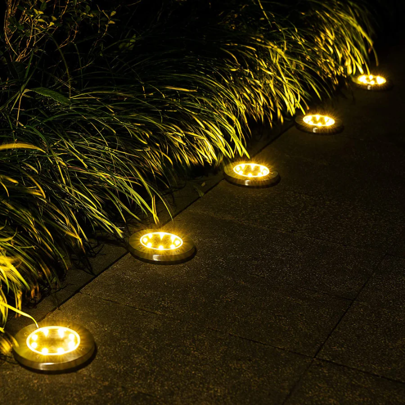 EcoGlow Solar Lamp – Rechargeable Outdoor Light