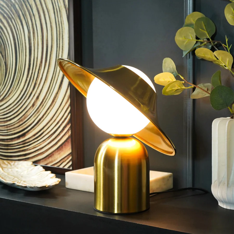 GoldAura Gold Table Lamp – Elegant Home Lighting