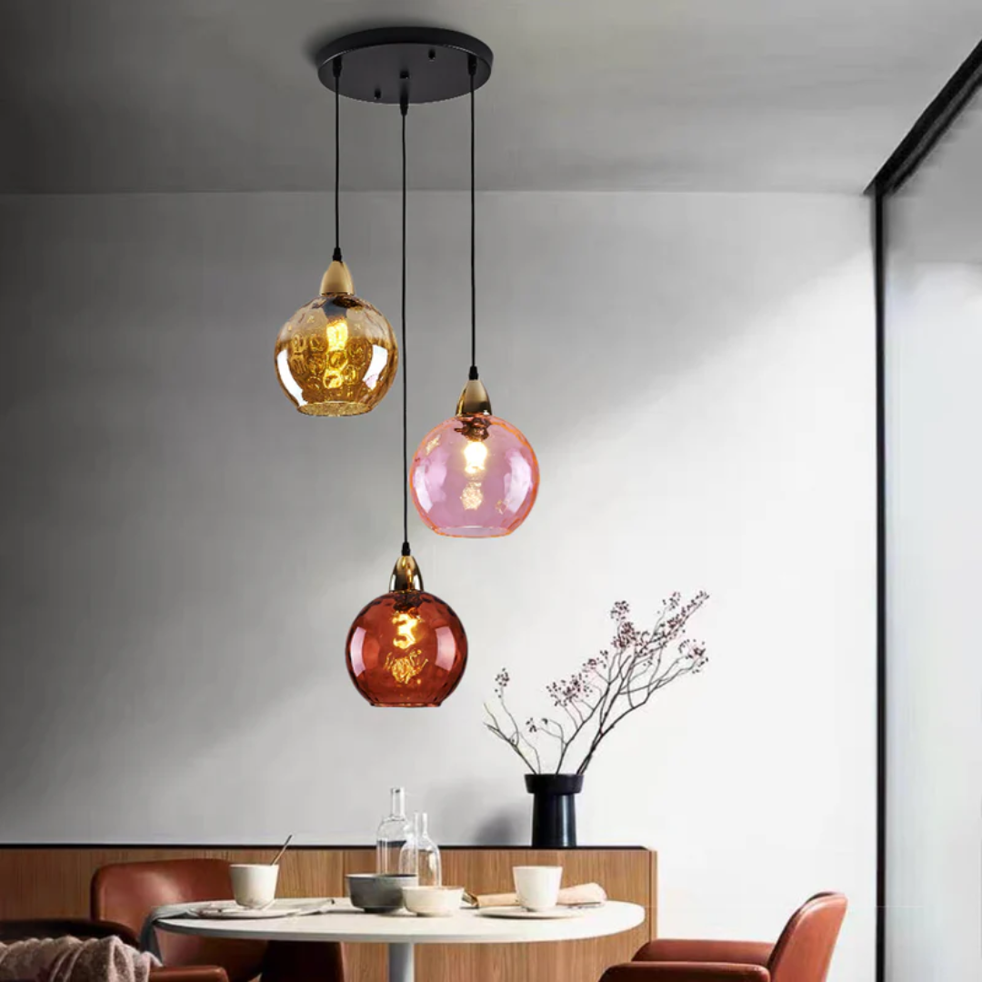 ClusterGlow - Elegant 3-Lamp Pendant Light for Ambience