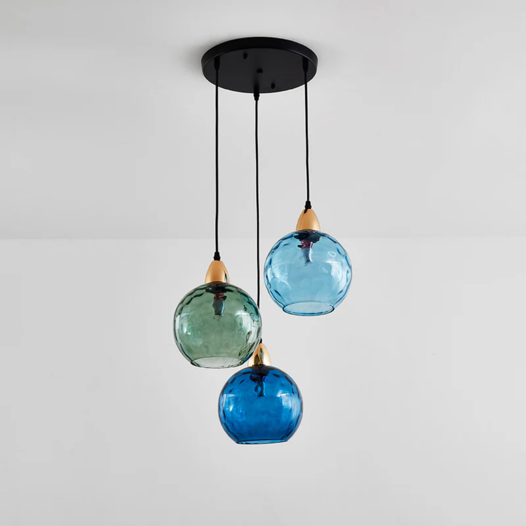 ClusterGlow - Elegant 3-Lamp Pendant Light for Ambience