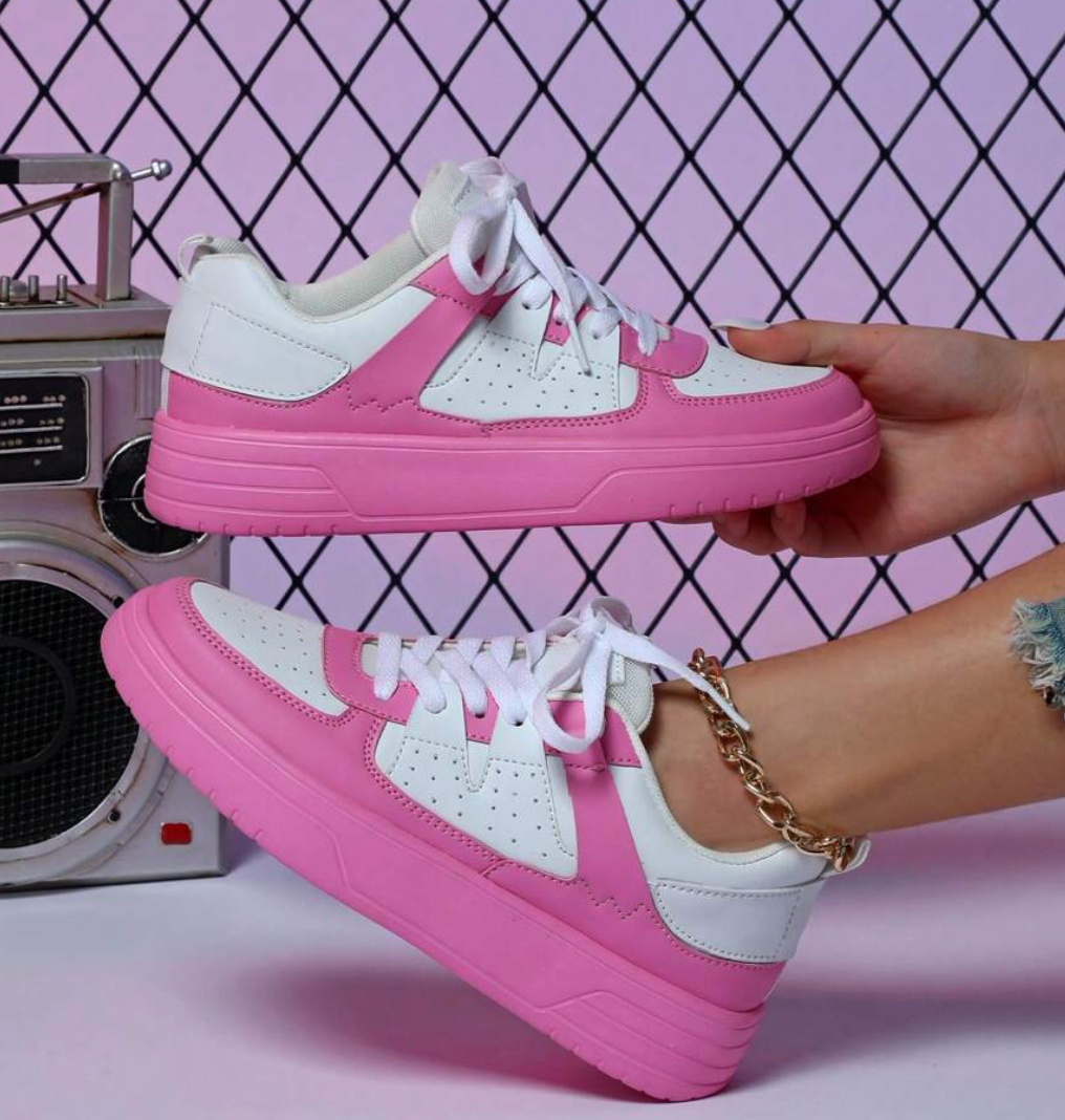 Women's Chic Slip On Sneakers - Stylish and Comfortable Footwear for Everyday Elegance 10