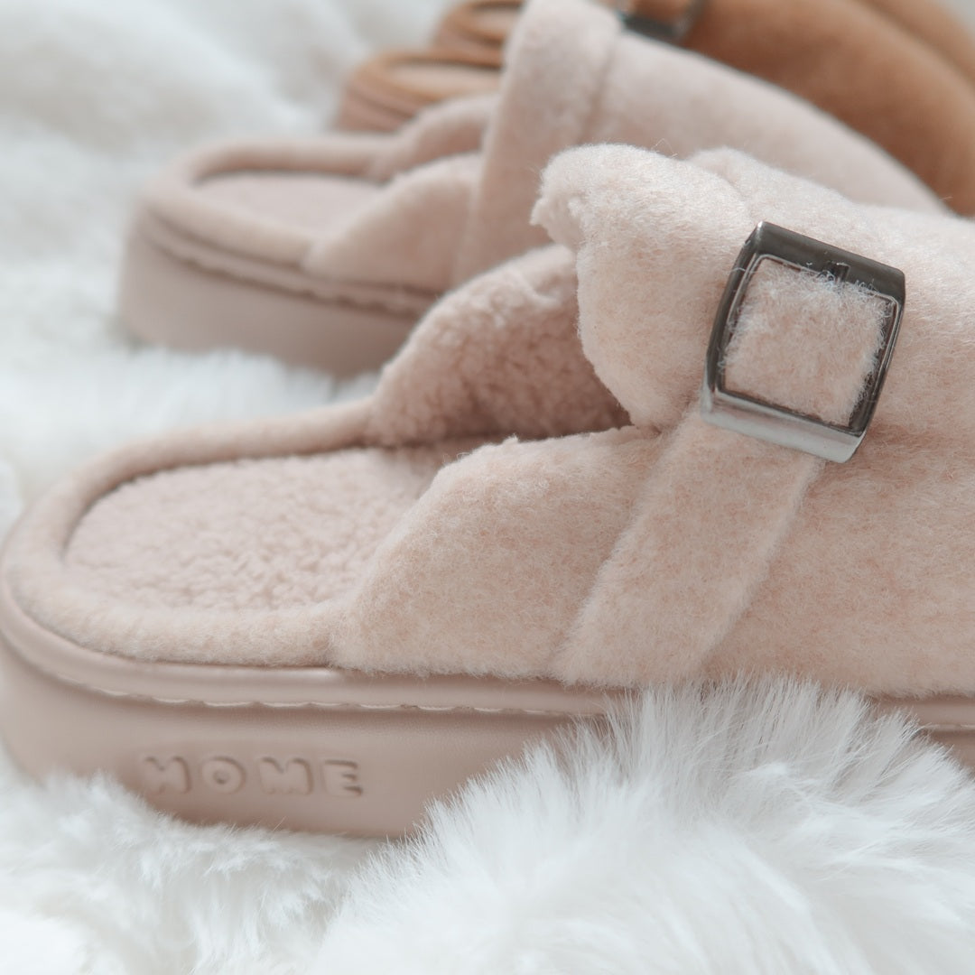 Women's Fuzzy Platform Slippers - Cozy Slip-On Footwear for Indoor and Outdoor Comfort 8