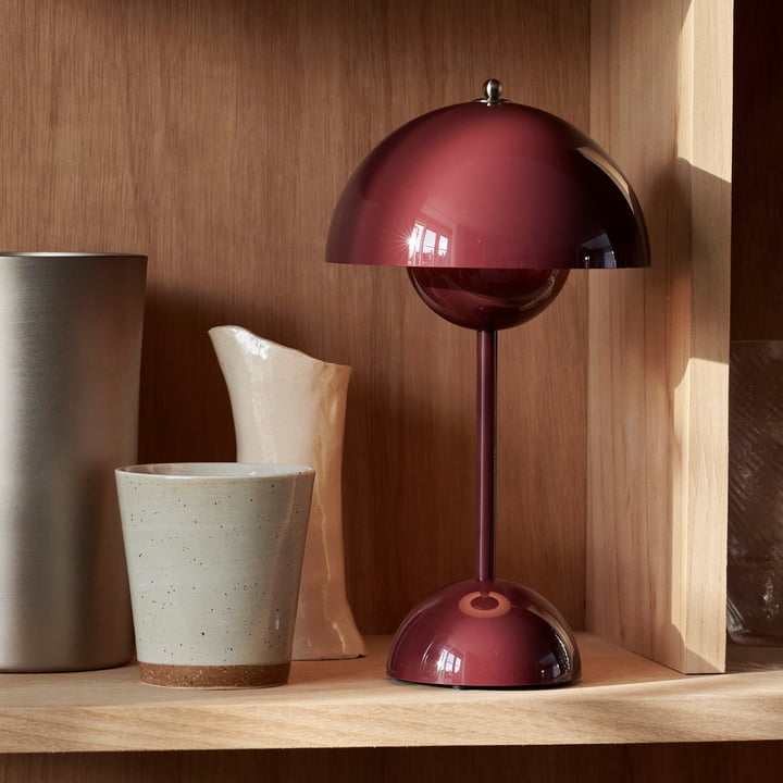 WoodlandGlow | Sleek Modern LED Table Lamp with Touch Control 2