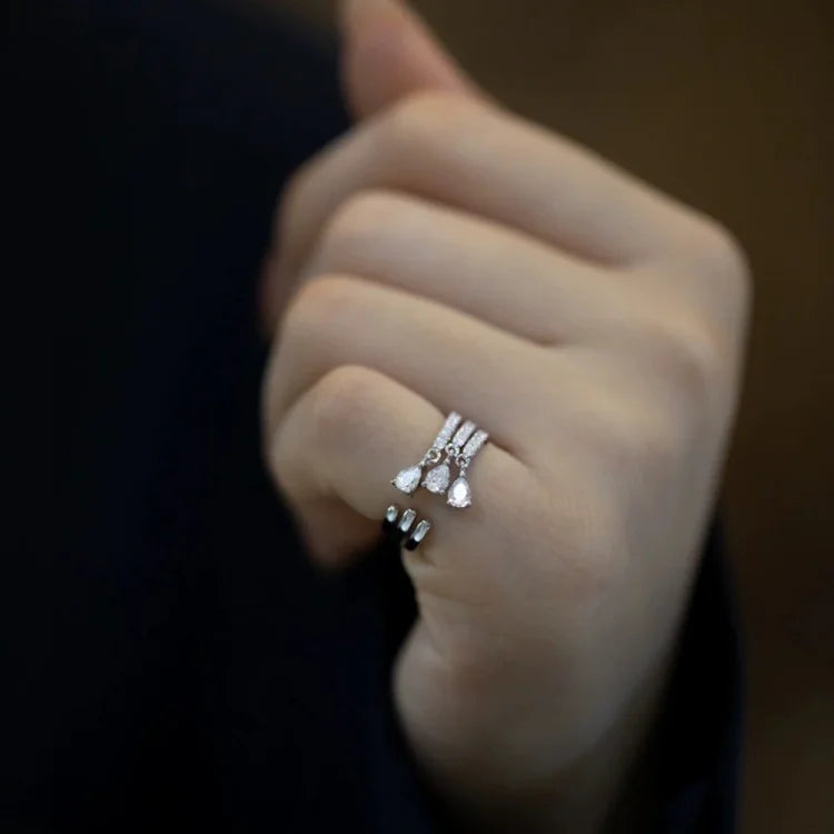 Isaline - Adjustable Waterdrop Ring for Women