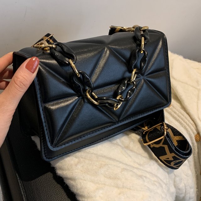 Savannah - Chic Quilted Handbag
