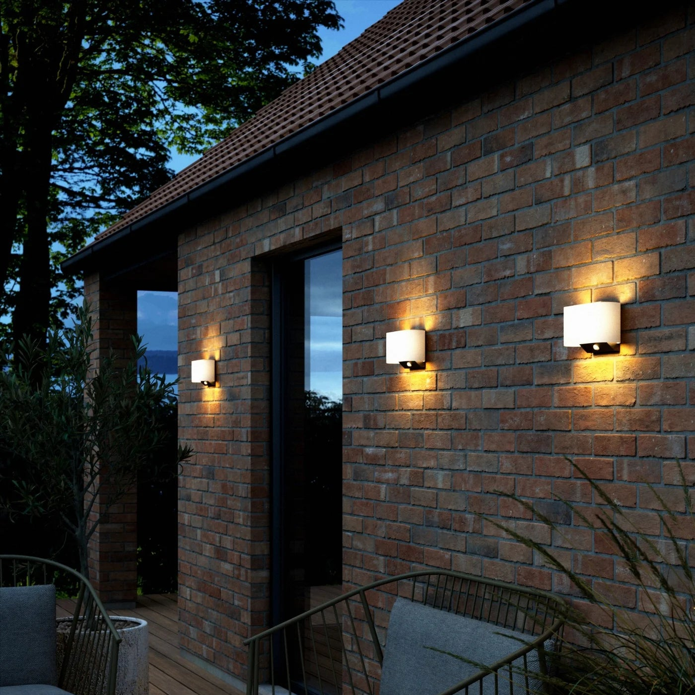 Piola Solar Wall Light - Wireless Motion Sensor LED Outdoor Lamp