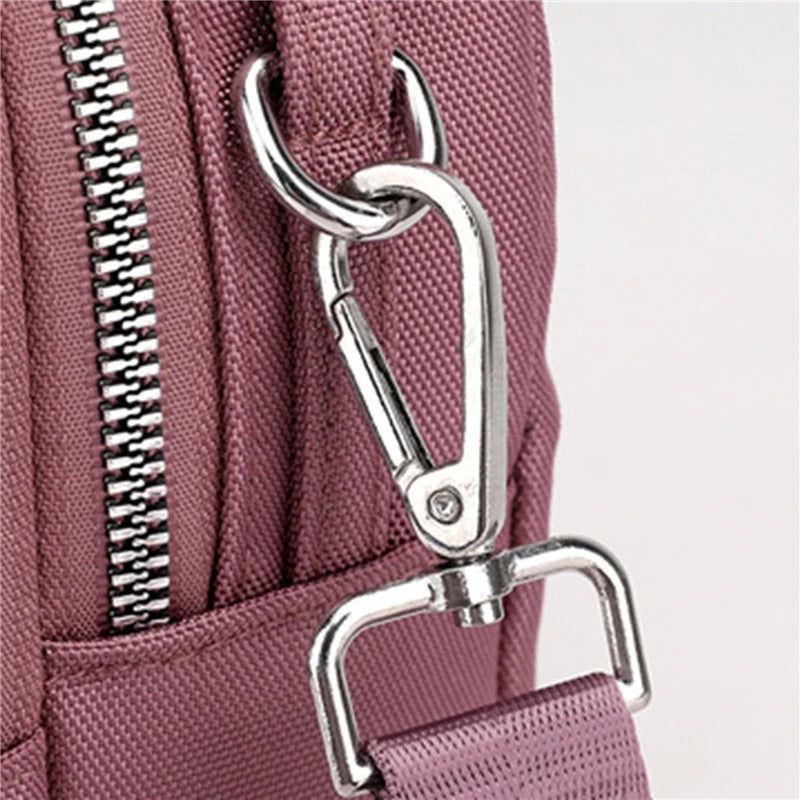 UrbanStyle Messenger Bag - Water-Resistant Everyday Crossbody