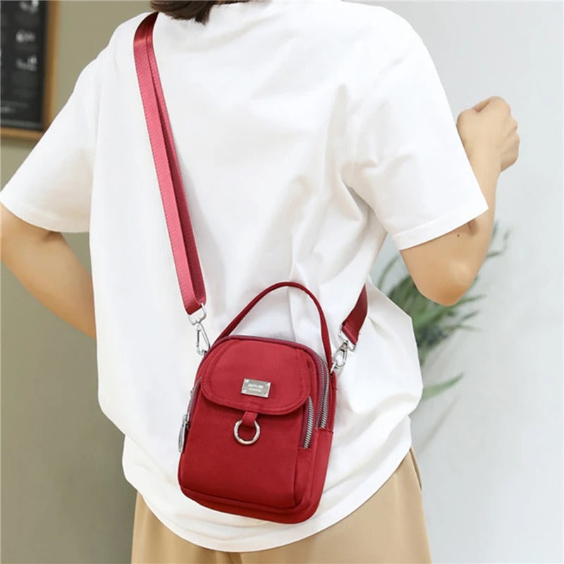 UrbanStyle Messenger Bag - Water-Resistant Everyday Crossbody