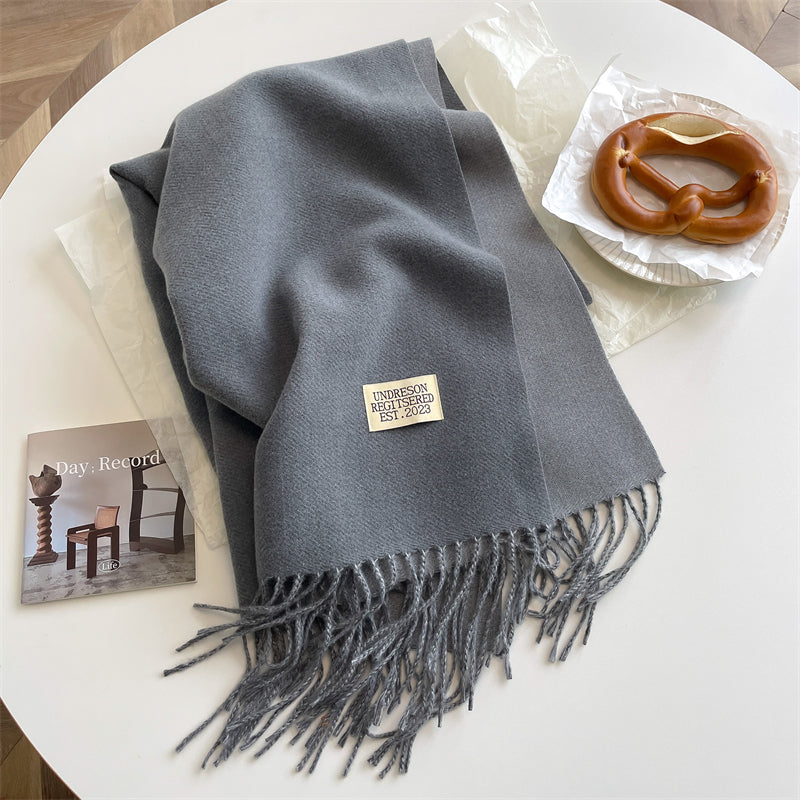 LuxeTwist Scarf – Elegant Reversible Pashmina