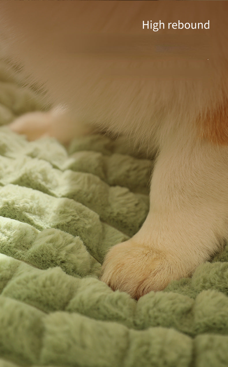 LuxePlush - Warm Dog Mat for Small and Medium Dogs