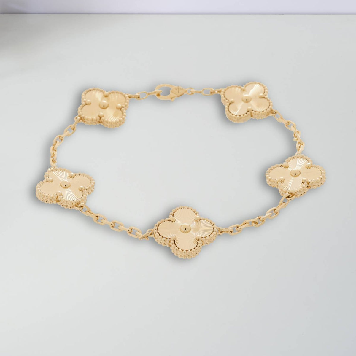 GoldenClove Jewellery Set – Clover Necklace Trio