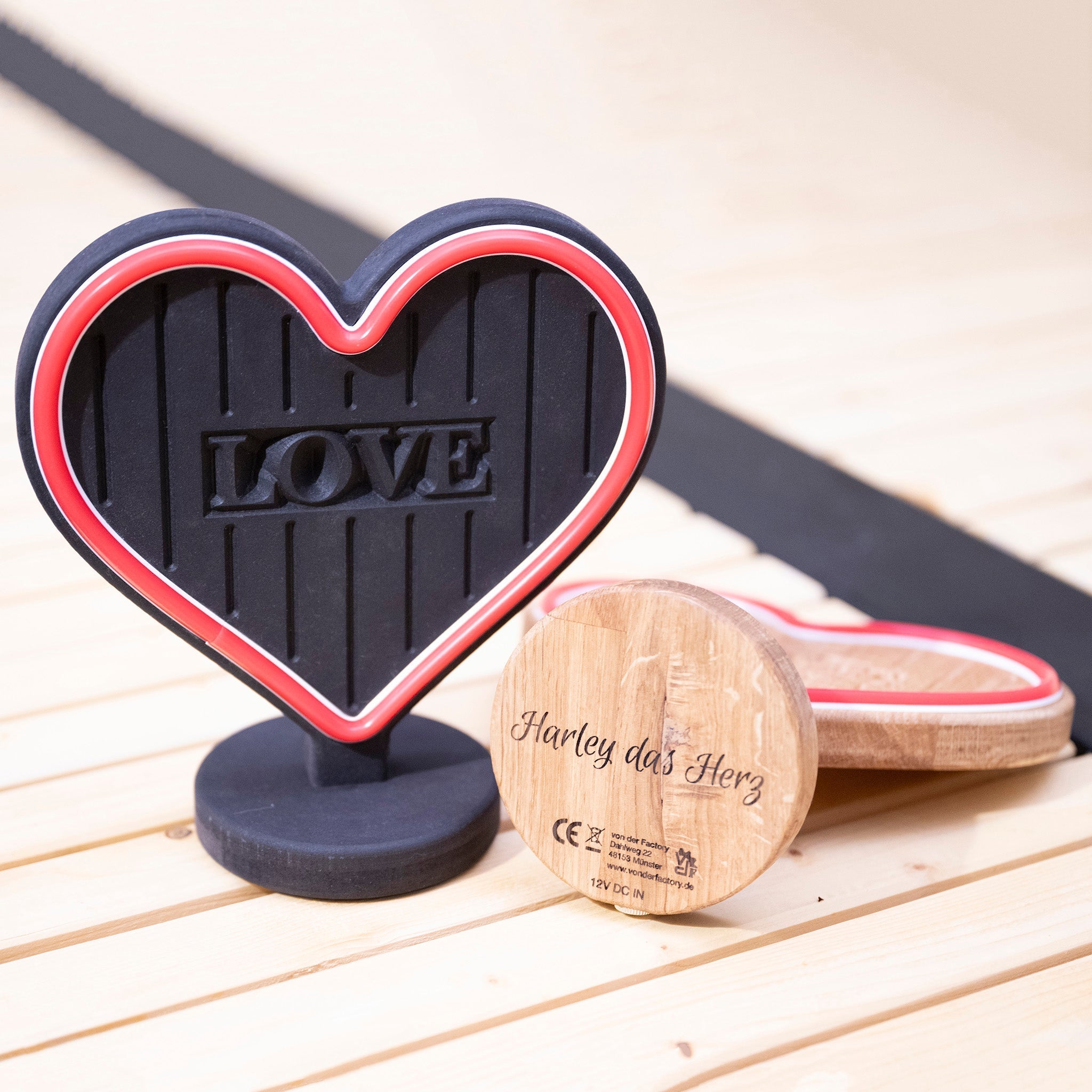 LoveGlow - Wooden Neon Heart with Remote