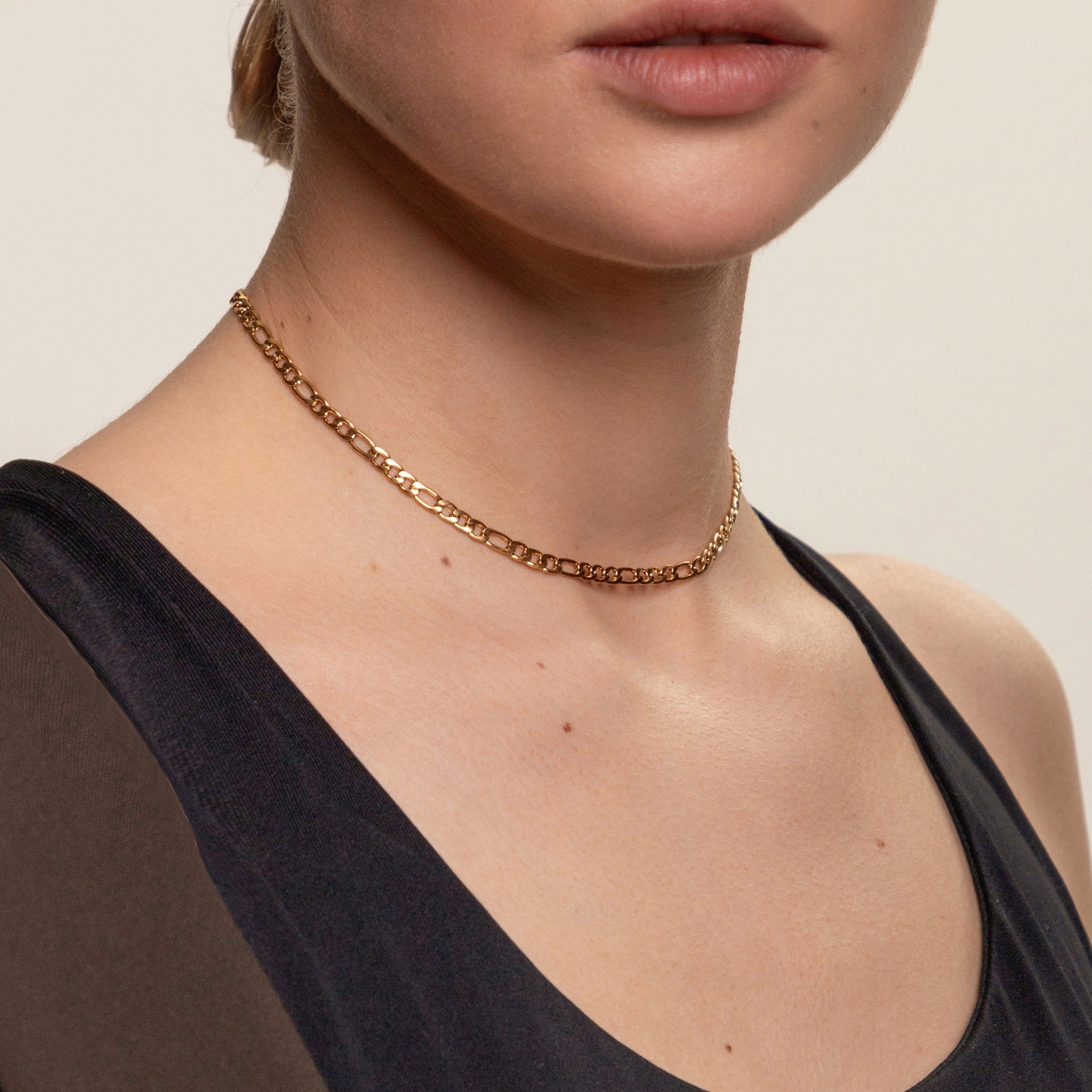Lola - Elegant Minimalist Choker Necklace for Women