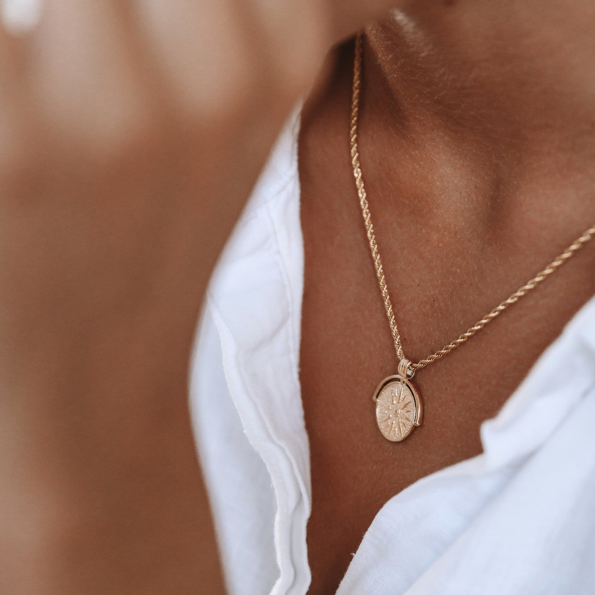 Aurora Sun Pendant Necklace - Radiant Gold Sun Charm