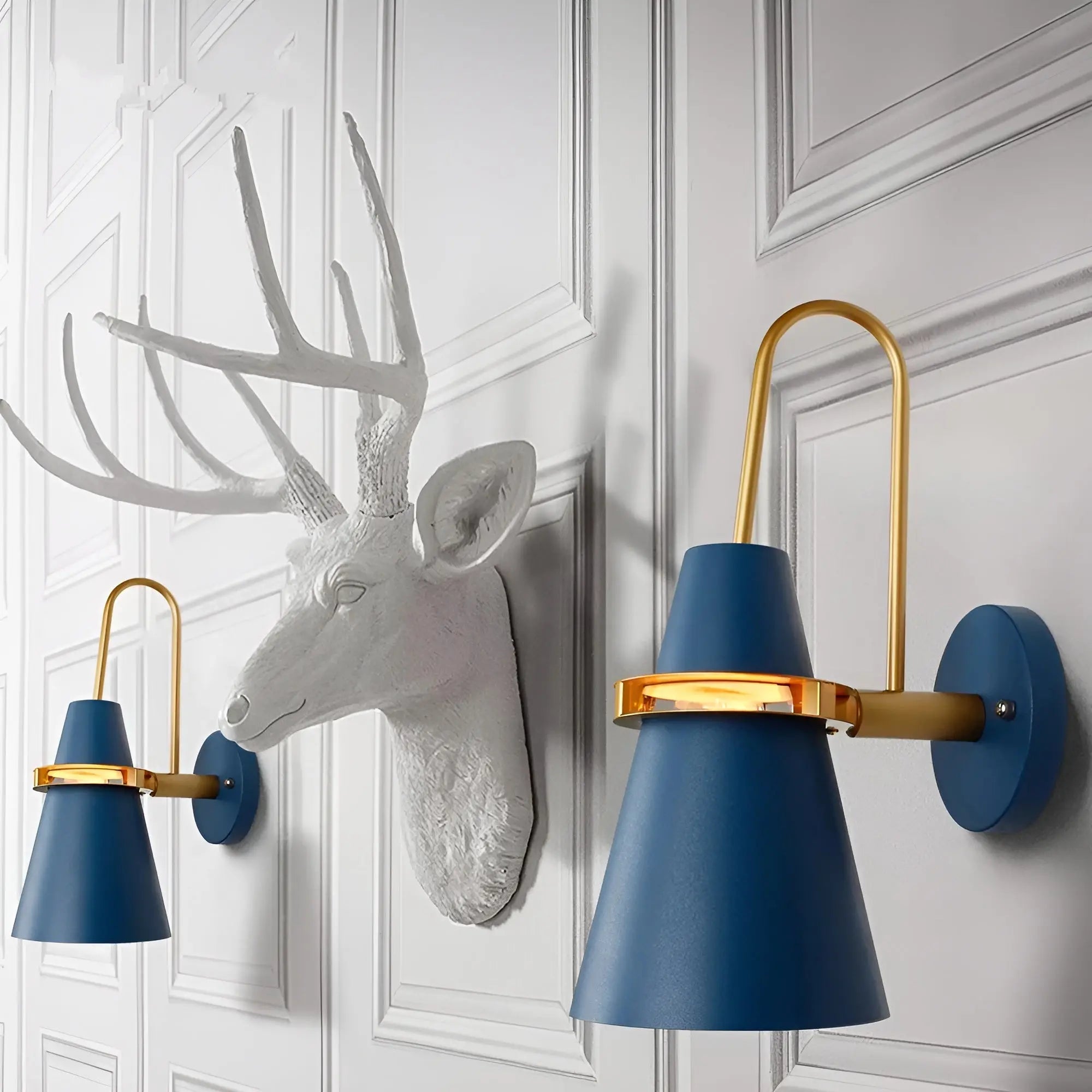 Retro Elegance Wall Lamp - Luxe LED Sconce
