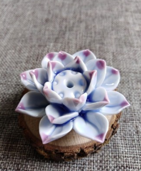 LotusBloom Incense Holder - Elegant Ceramic Lotus Burner