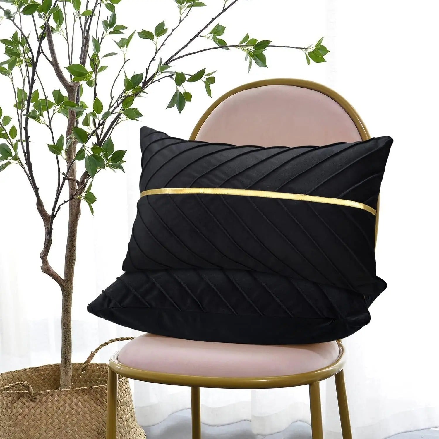 Noir Elegance Cushion Cover - Gold Sequin Velvet