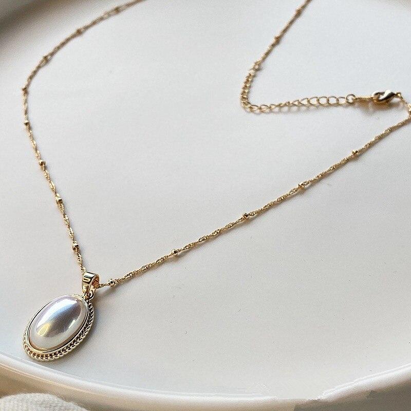 LuminaPearl - Gold Vintage Necklace