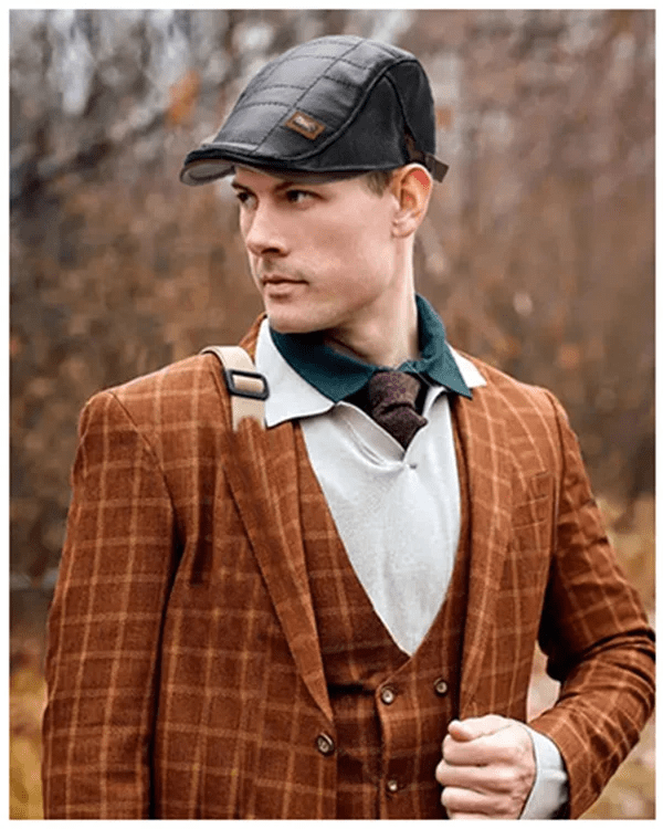 LuxeStyle Beret - Timeless Leather Elegance