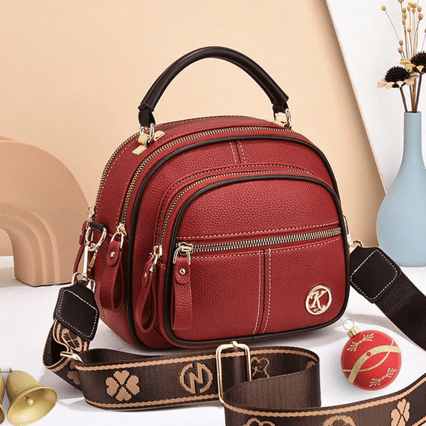 TimelessCharm – Stylish Rattan Crossbody Bag