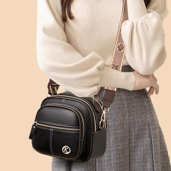 TimelessCharm – Stylish Rattan Crossbody Bag