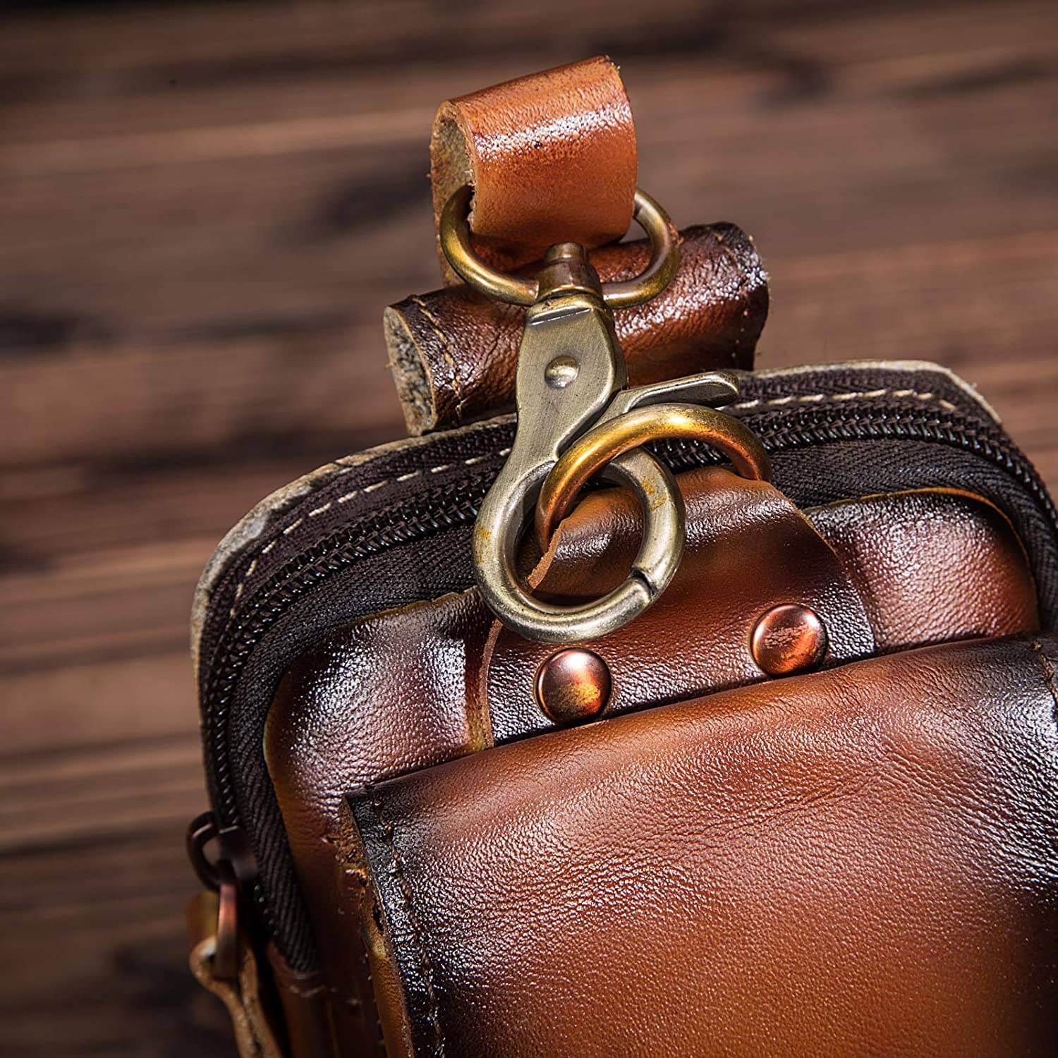 EliteGuard – Luxe Leather Waist Bag for Men