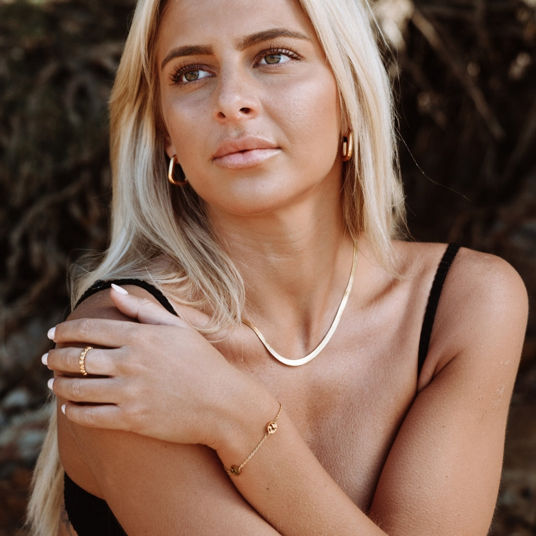 Naxos - Elegant Hoop Earrings for Women
