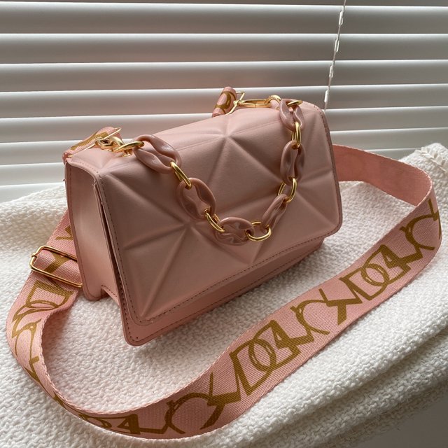 Savannah - Chic Quilted Handbag