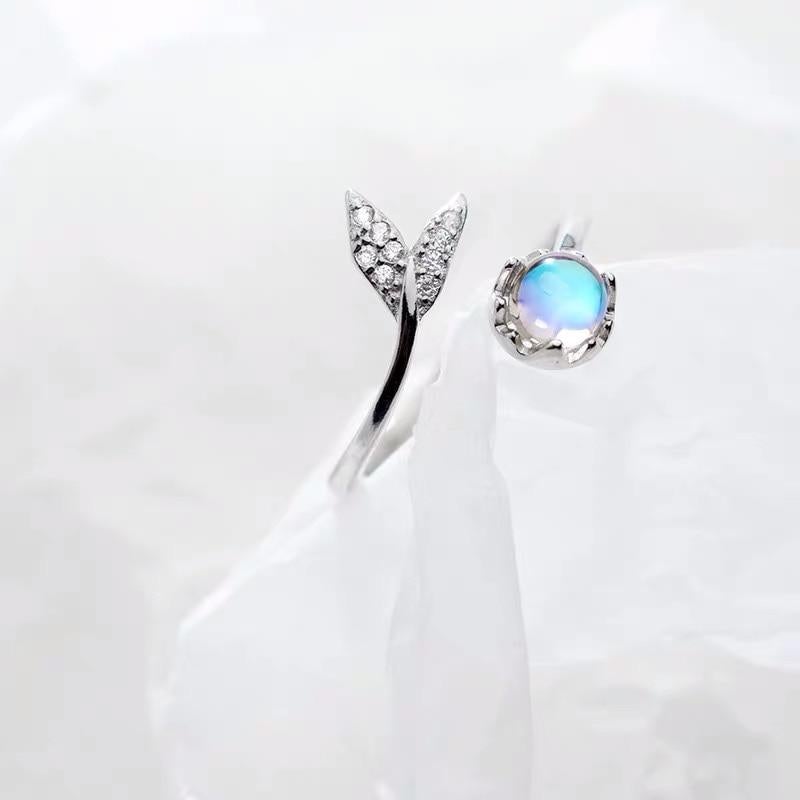 Nerina - Adjustable Dolphin Tail Ring with Blue Zirconia for Women