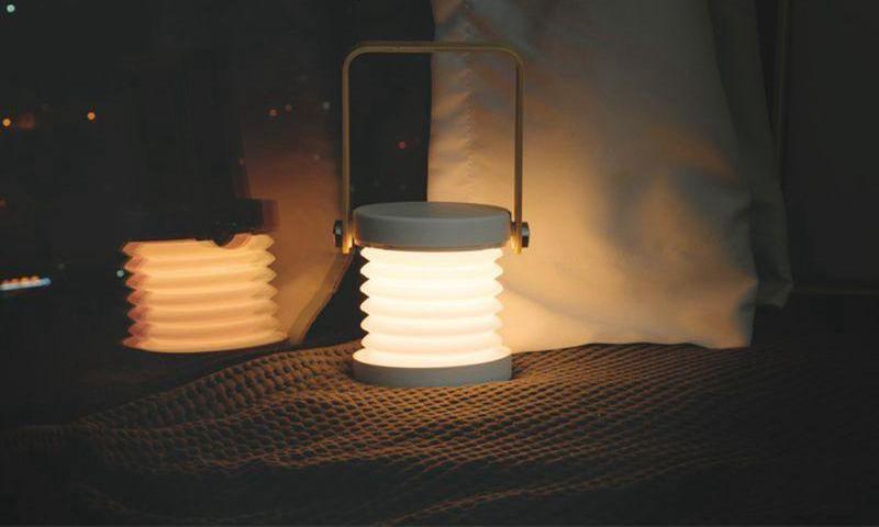 CompactGlow - Portable Foldable Lantern