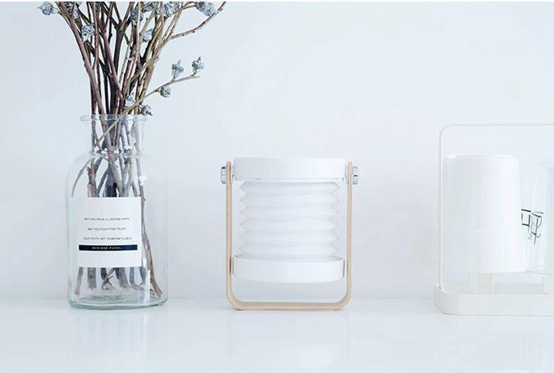 CompactGlow - Portable Foldable Lantern