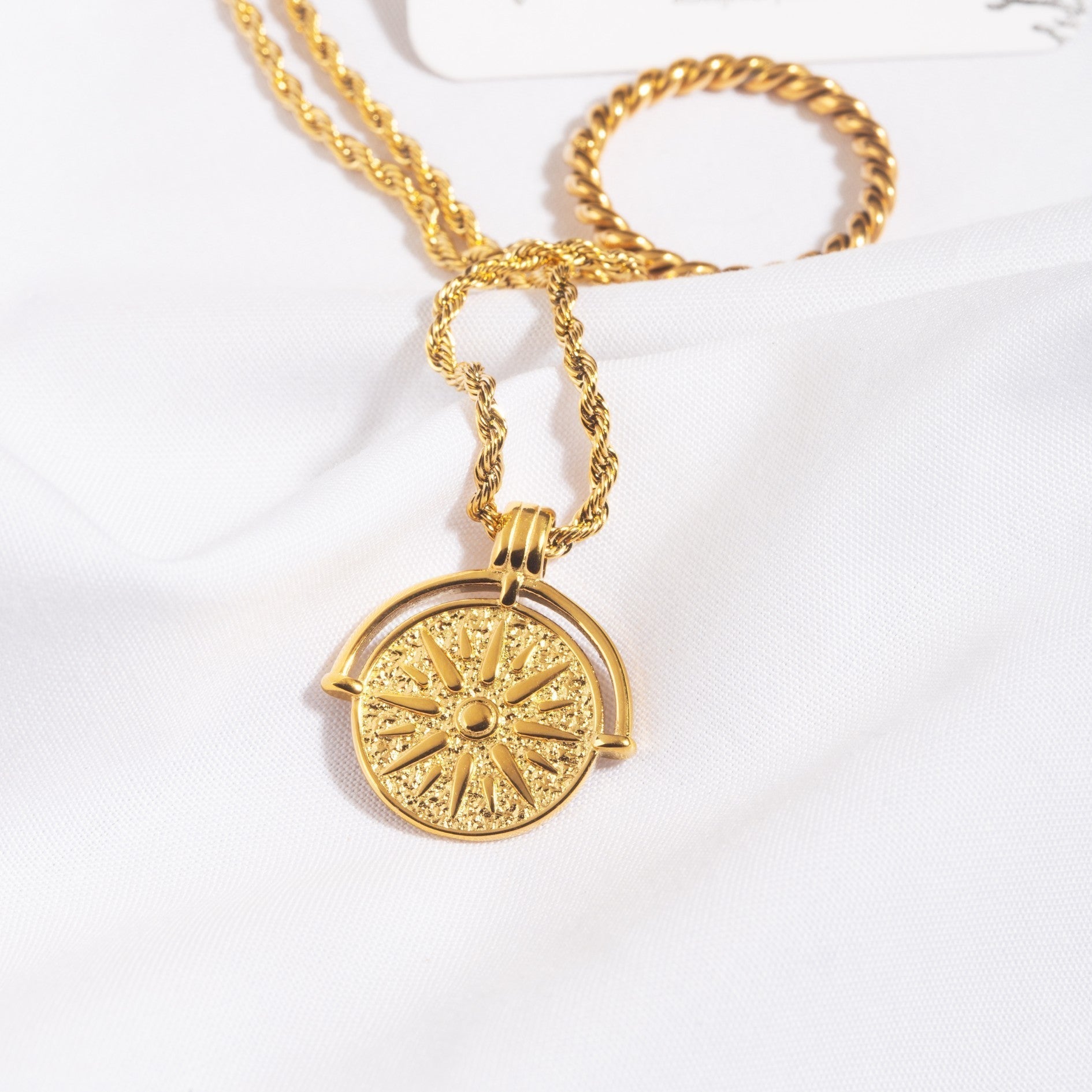 Aurora Sun Pendant Necklace - Radiant Gold Sun Charm
