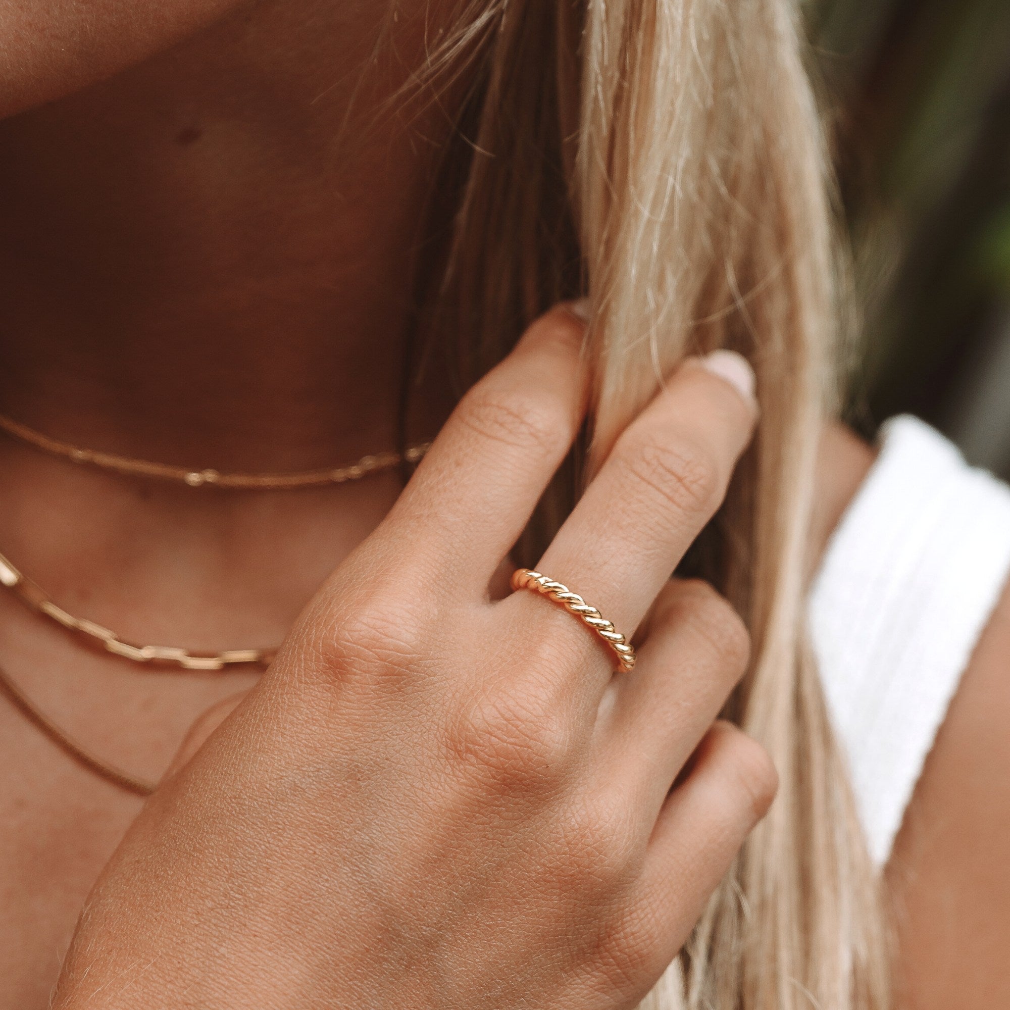 Tessa - Twisted Symbolic Statement Ring for Women