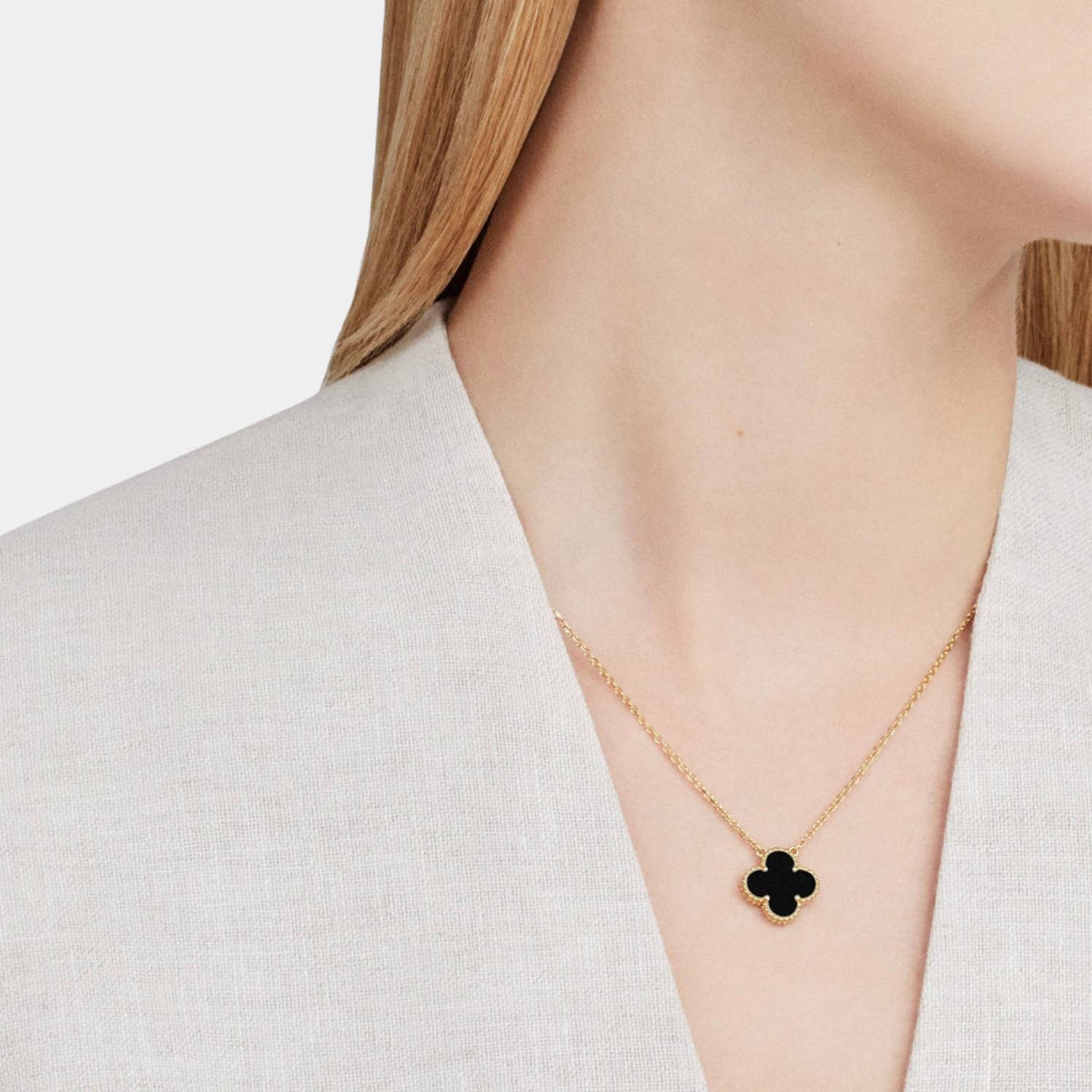 GoldenClove Jewellery Set – Clover Necklace Trio