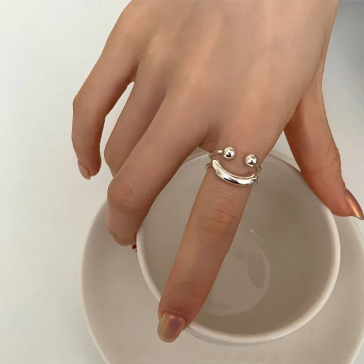 Mila - Adjustable Smiley Ring for Women
