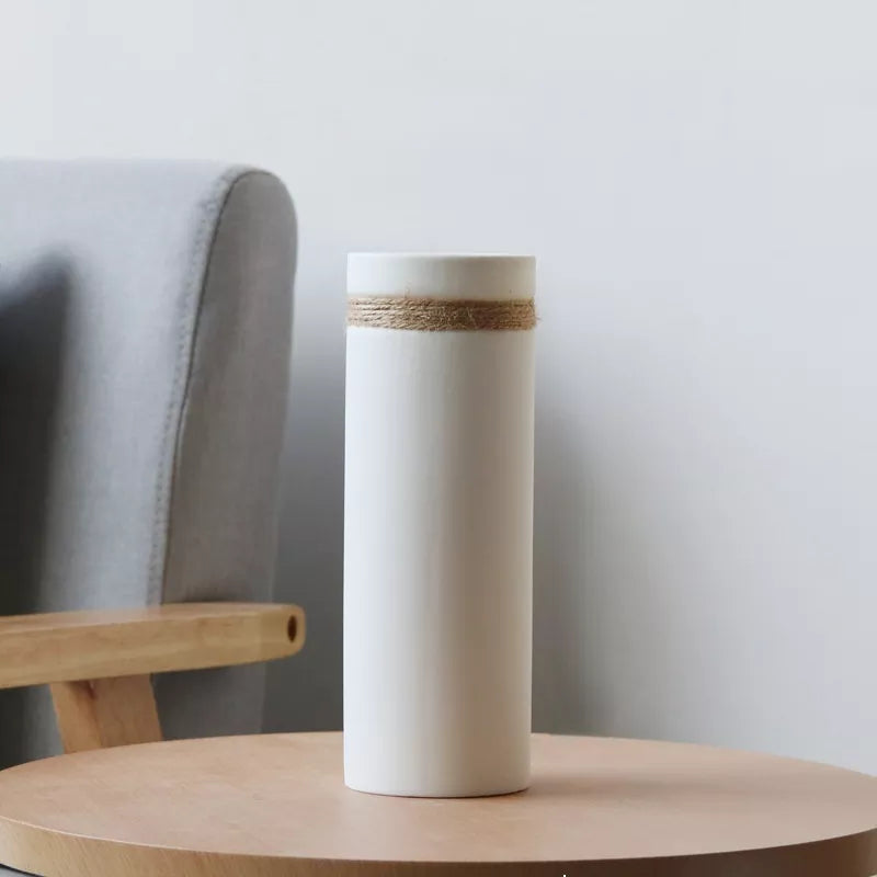 JuteLuxe - Ceramic Vase with Jute Details