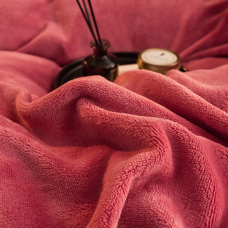 PlushHaven Fleece Duvet Set - King Size Warmth