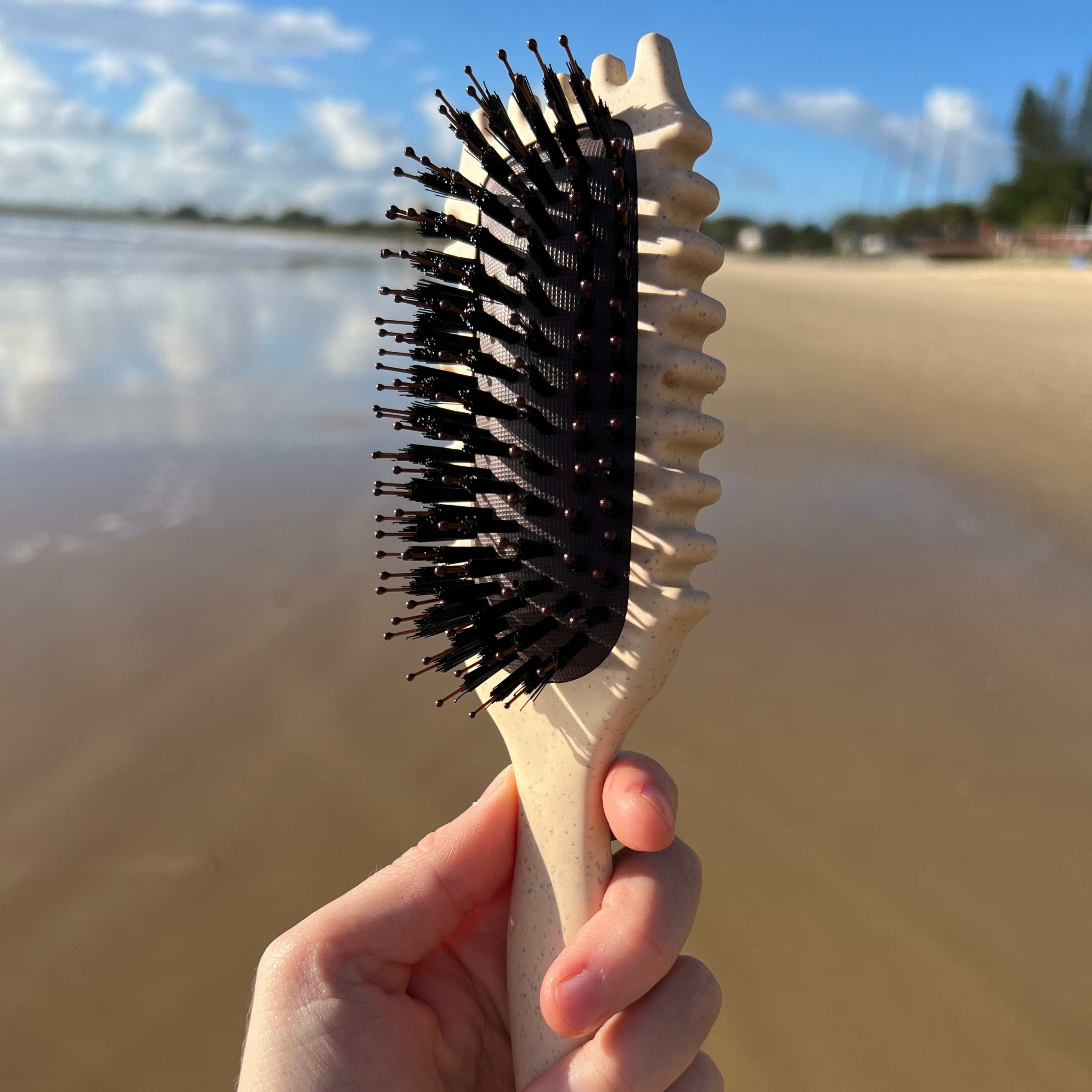 CurlMaster - Professional 3-in-1 Curl Defining Hair Brush