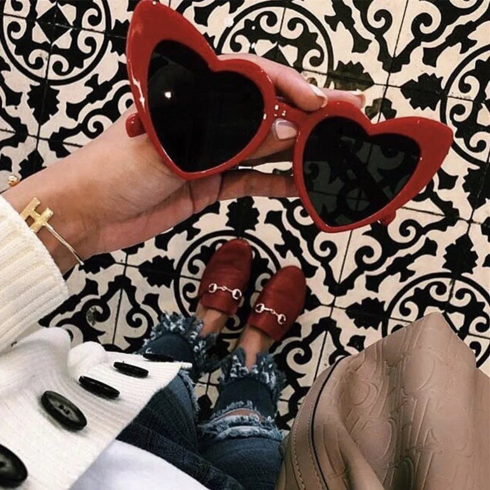 Jesse - Heart-Shaped Sunglasses