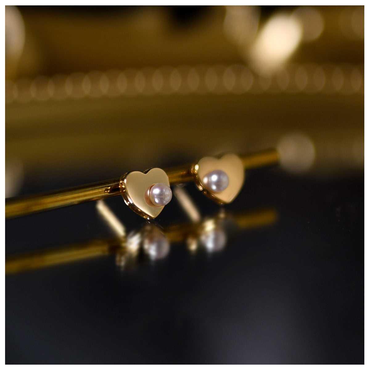 Amelie - Heart Pearl Stud Earrings for Women