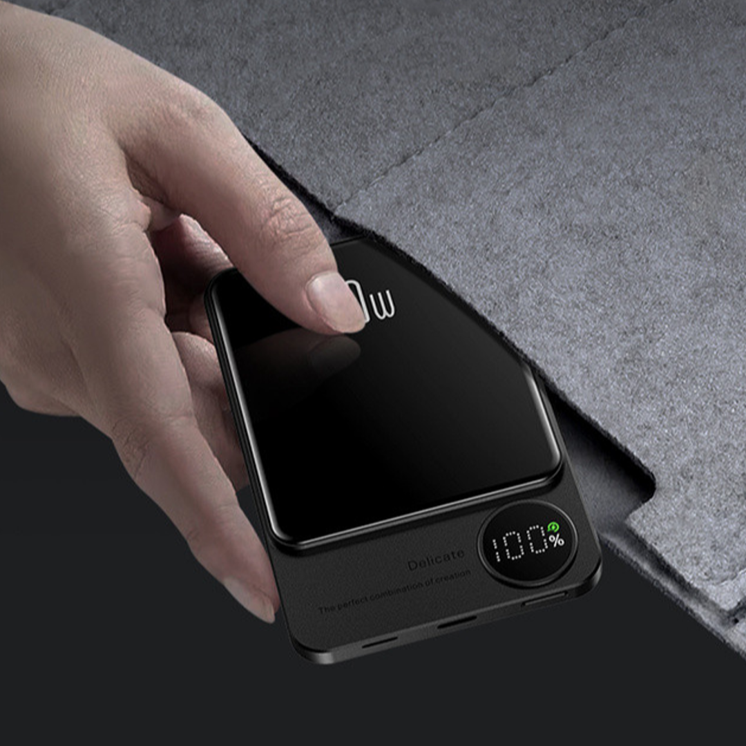 MagneticPulse Charger – Slim Magnetic Power Bank