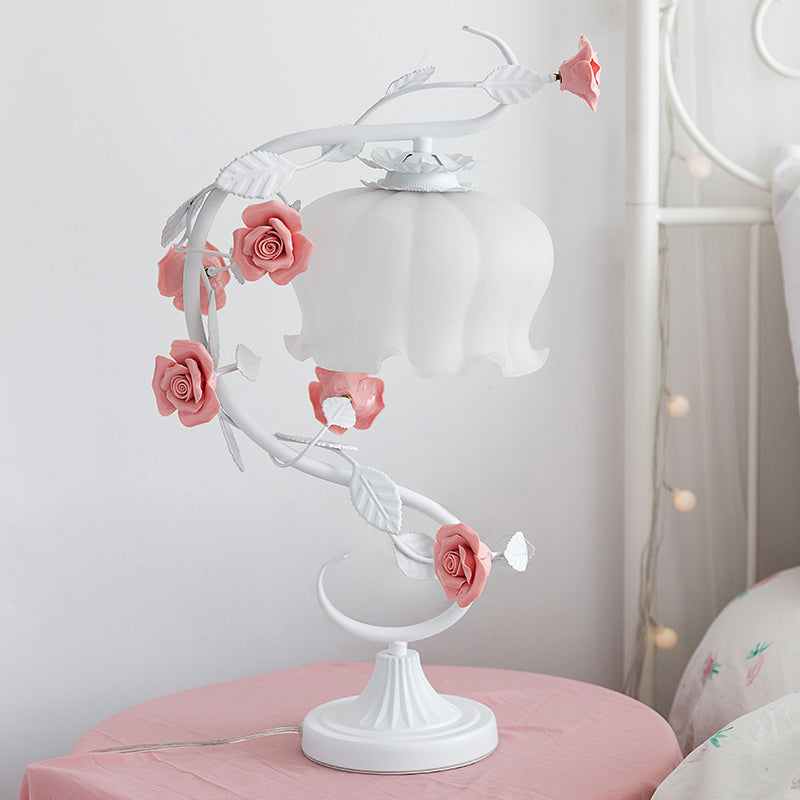 BellaStylish Rose Lamp - Elegant Floral Table Light