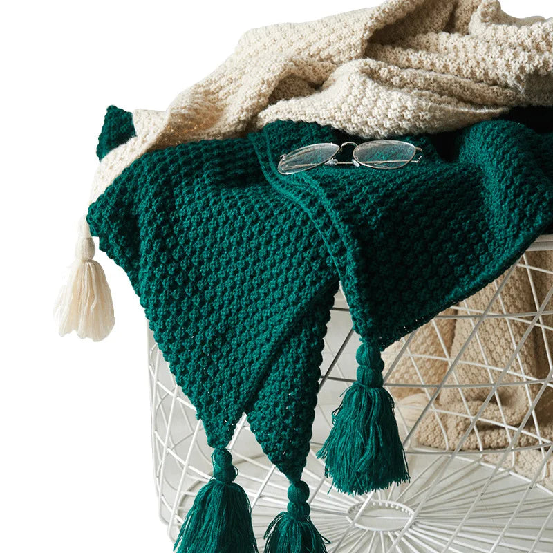 NordicCozy - Handwoven Wool Throw with Fringe