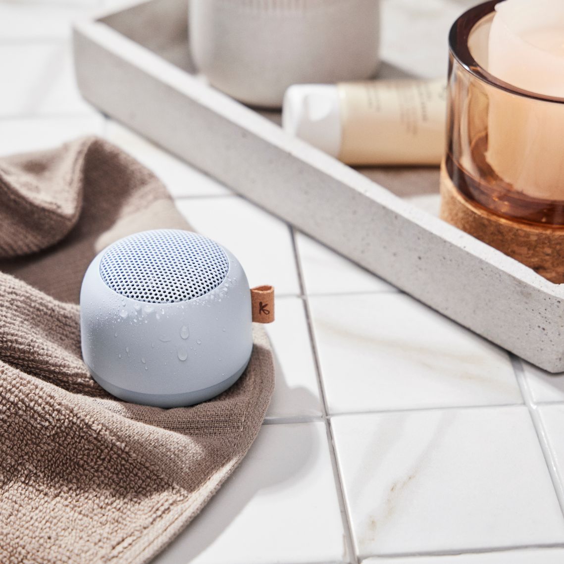AquaBeats - Waterproof Bluetooth Bathroom Speaker